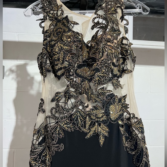 Classy and Elegant Prom Dress - Picture 4 of 6